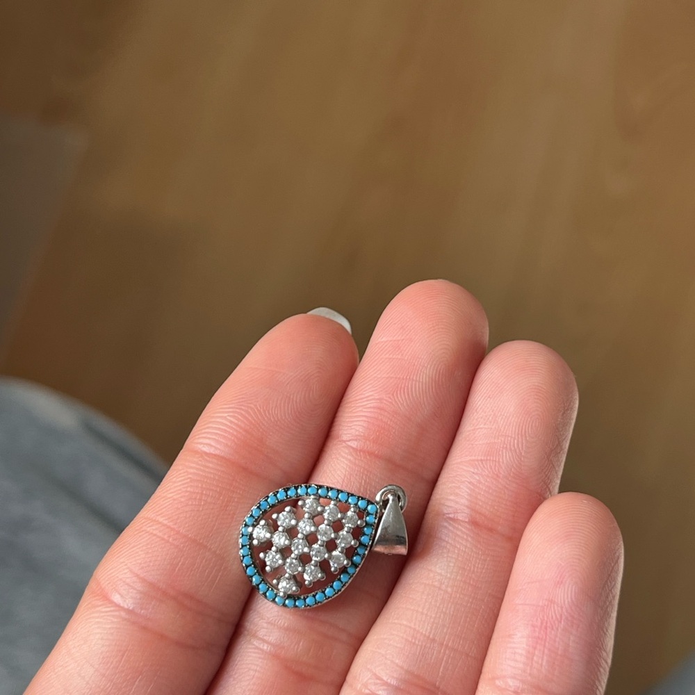 Adorable 925 Silver and Blue Teardrop Pendant